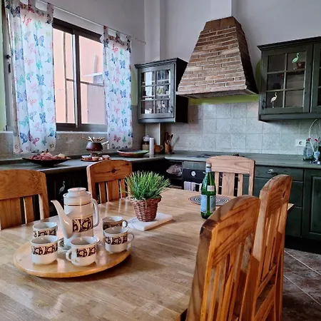 Homestay Casa Colores Tenerife *